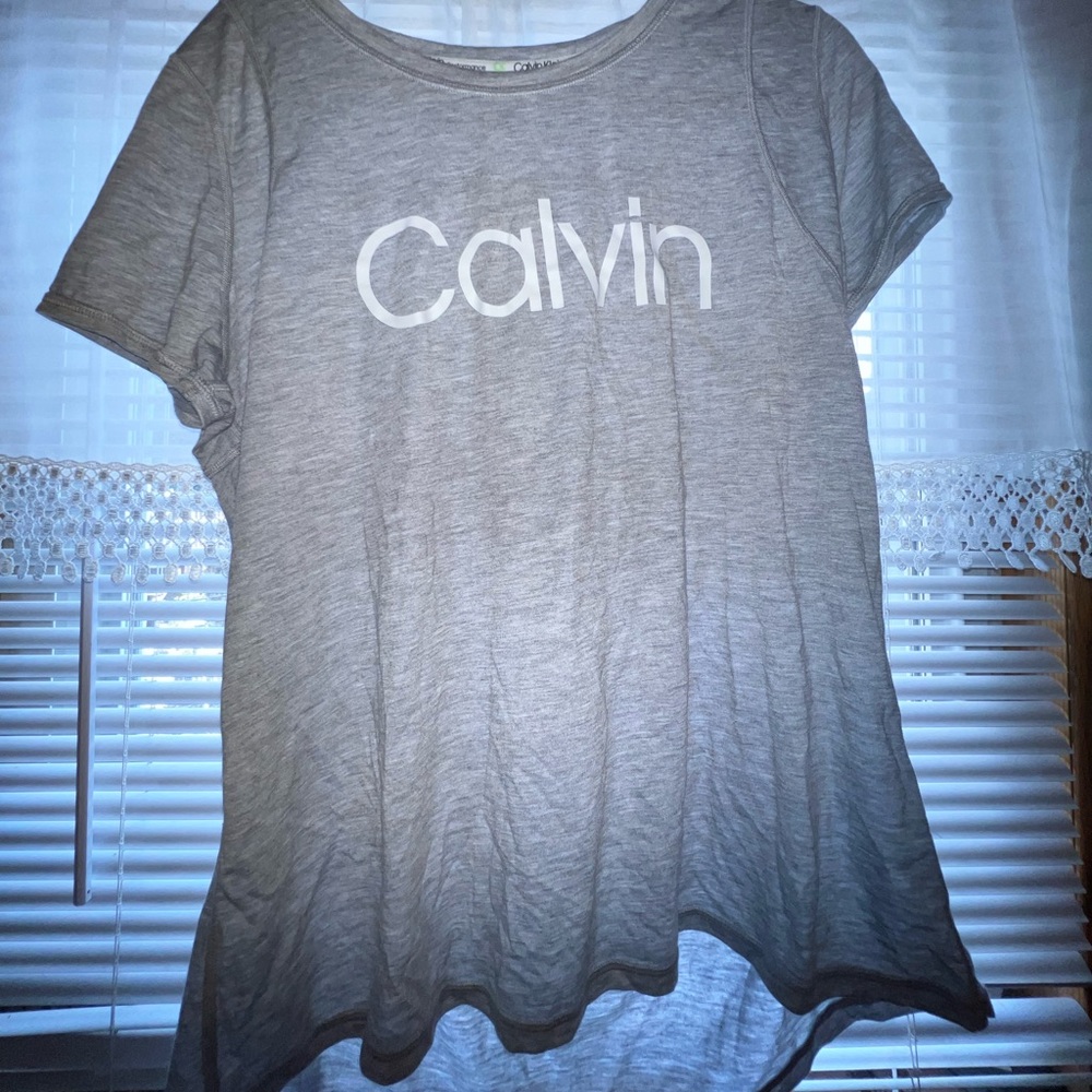 Calvin Klein tshirt